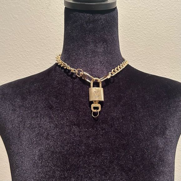 Louis Vuitton #307 Lock and Key Brass Gold - Picture 1 of 6